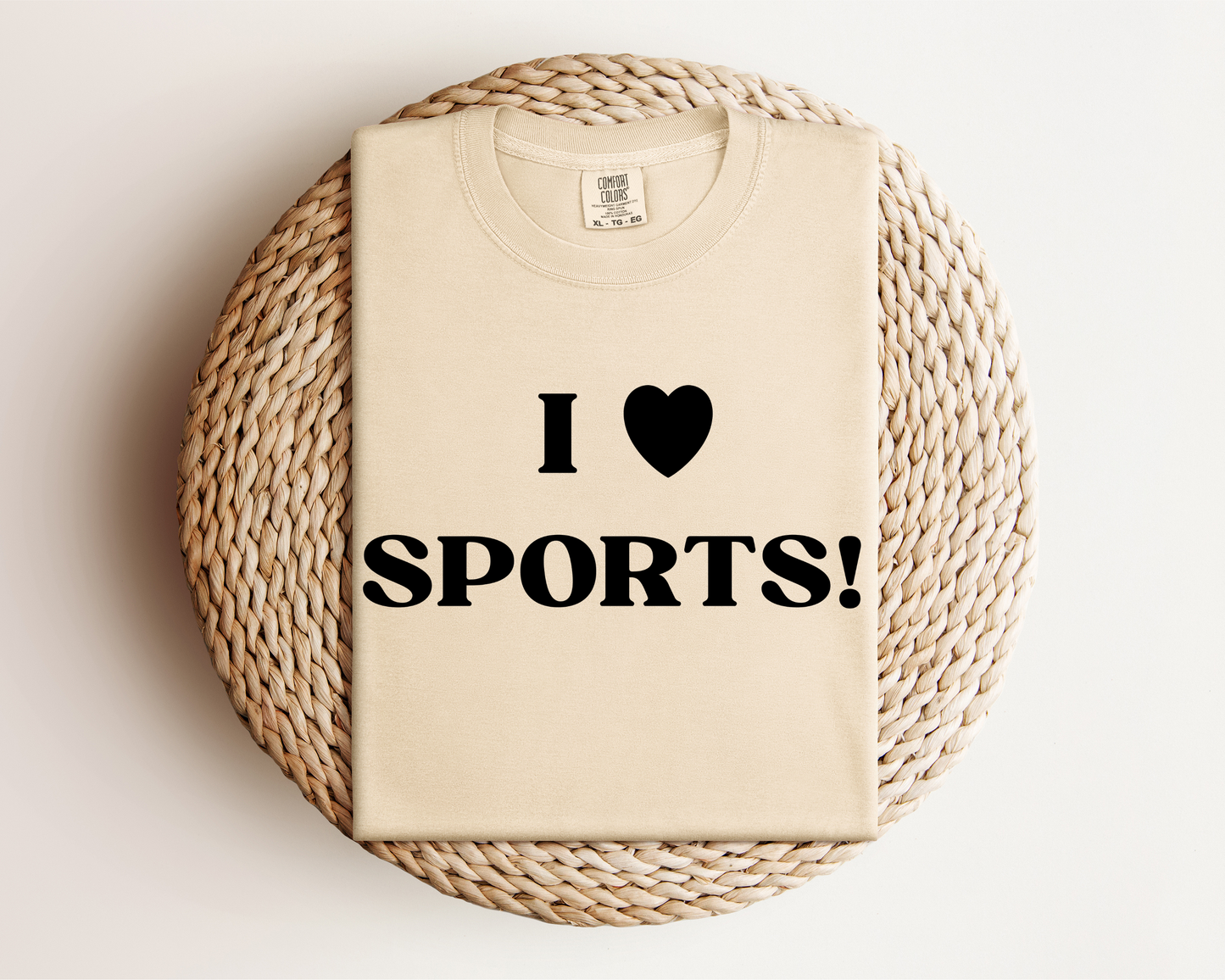 I ♡ SPORTS GRAPHIC TEE
