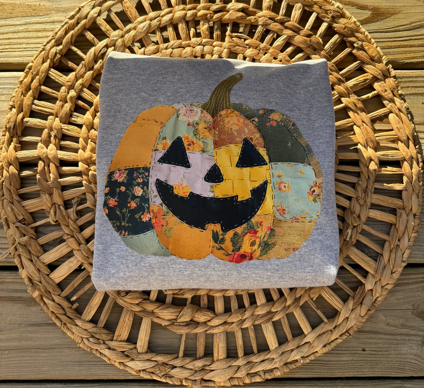 Patchy Pumpkin Crewneck