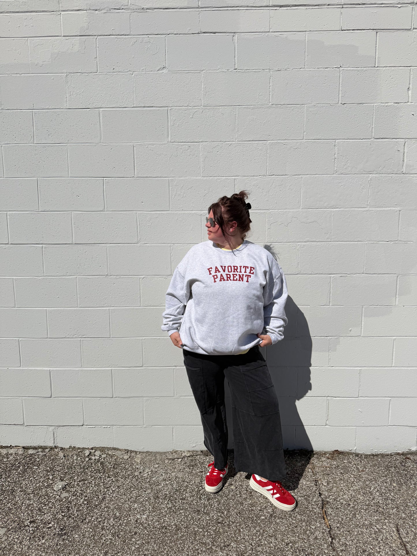 FAVORITE PARENT CREWNECK