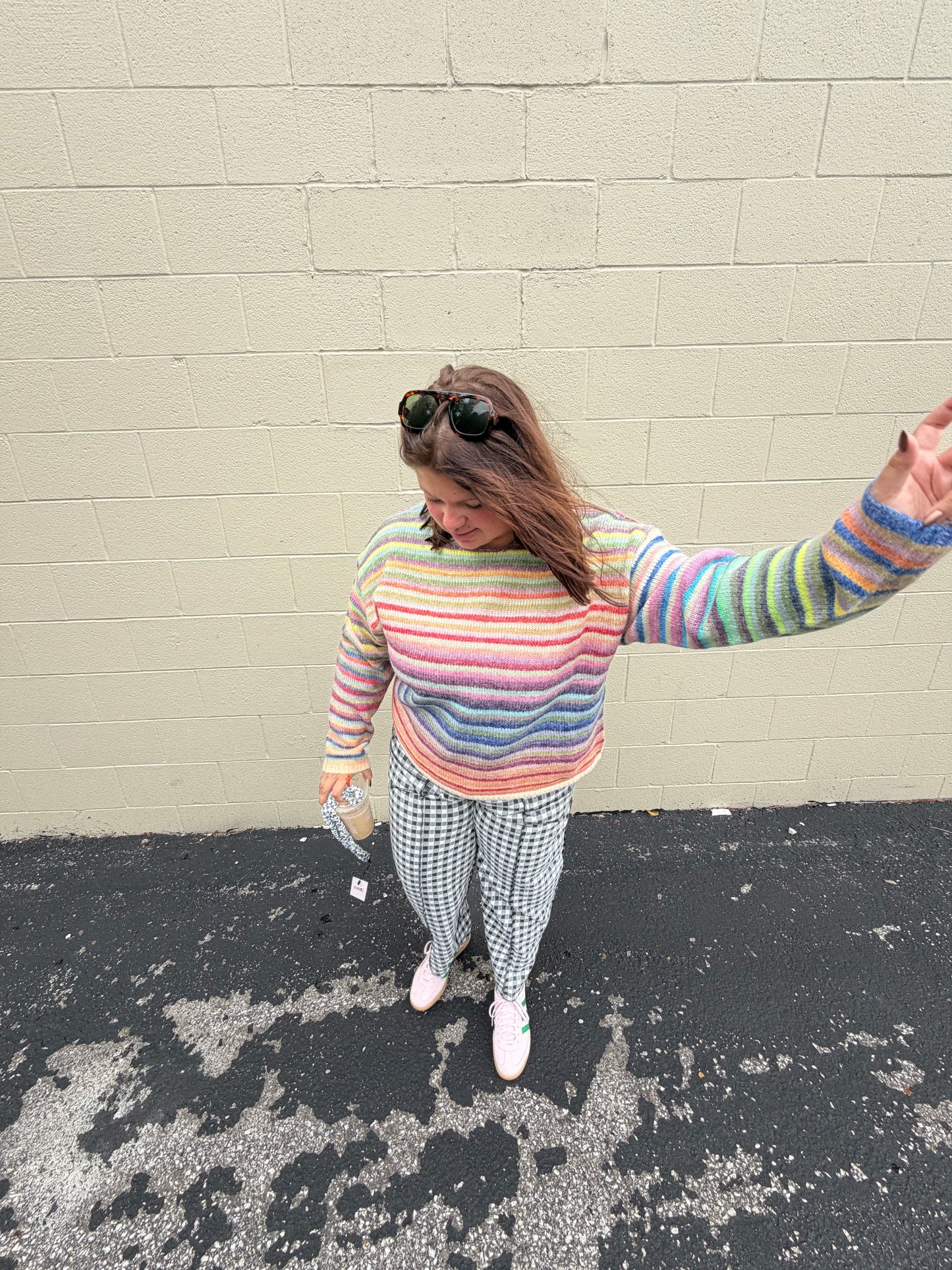 cRaYoN bOx sweater