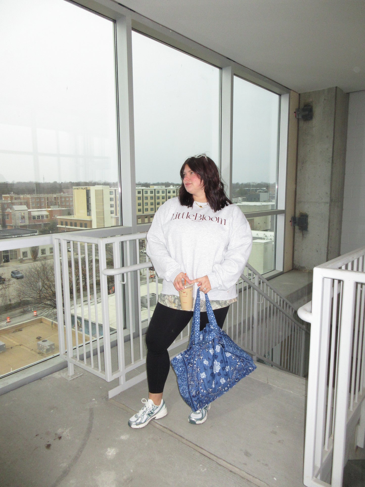 LITTLE BLOOM OG CREWNECK