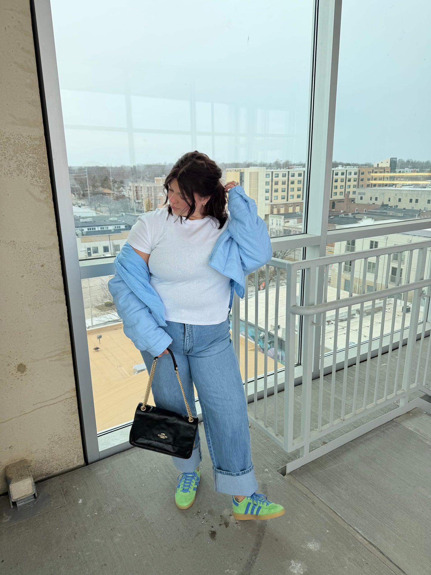 easy breezy tee