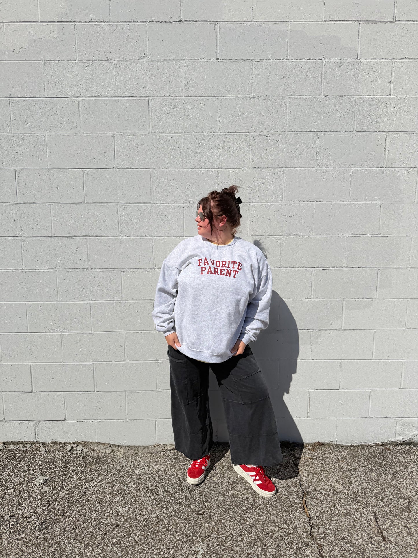 FAVORITE PARENT CREWNECK