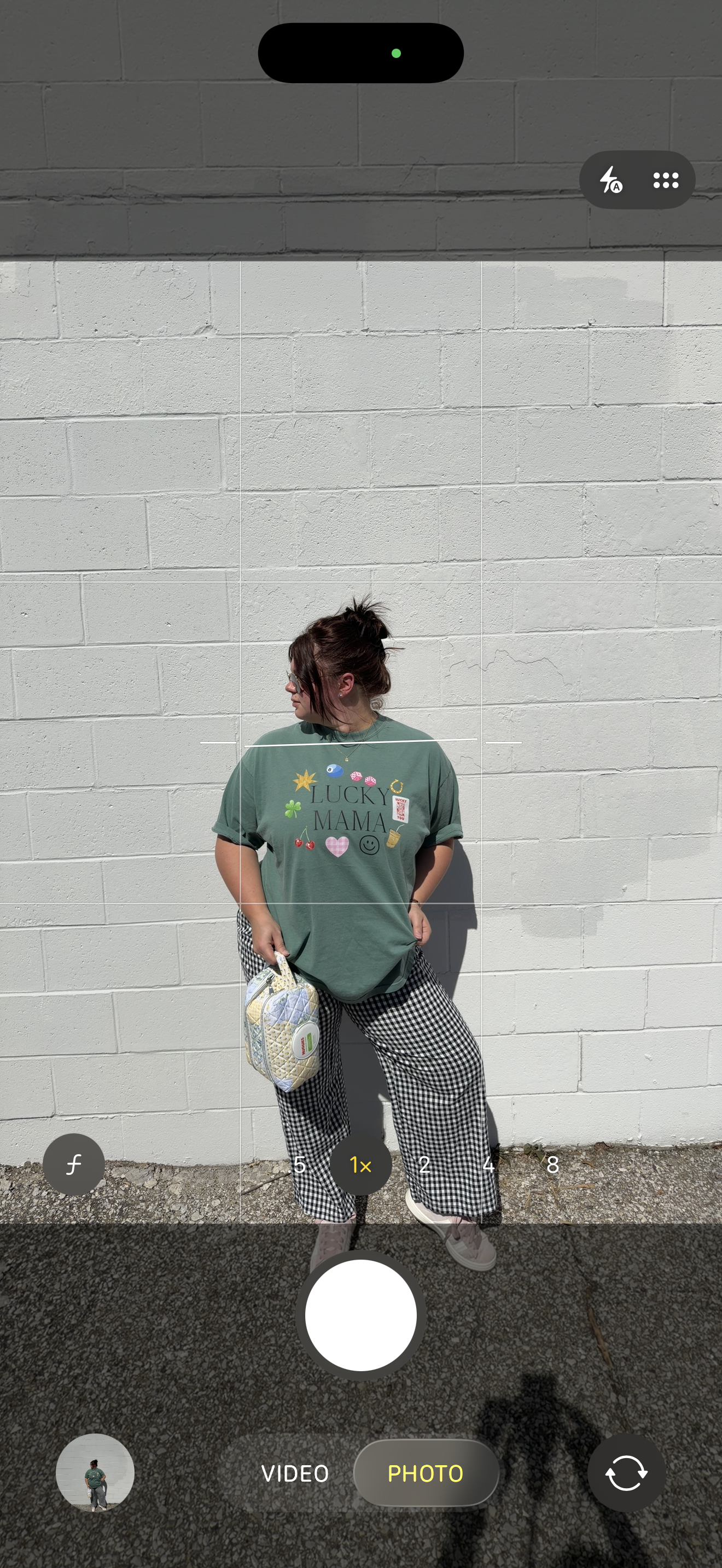LUCKY MAMA GRAPHIC TEE