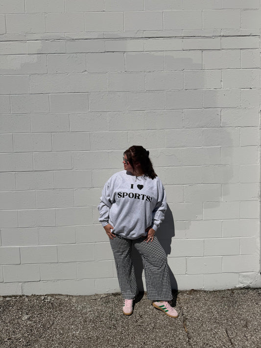 I ♡ SPORTS CREWNECK