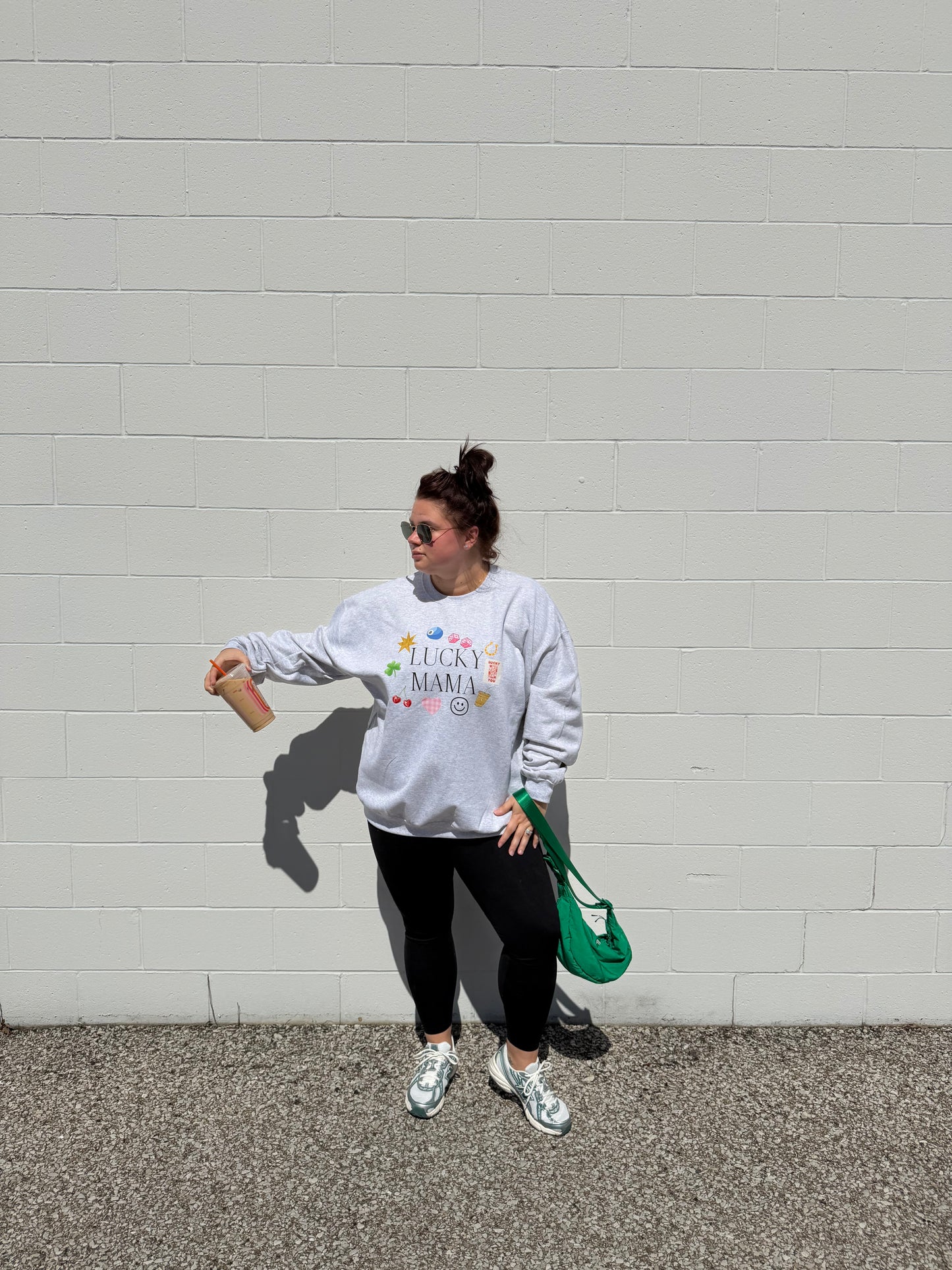 LUCKY MAMA CREWNECK