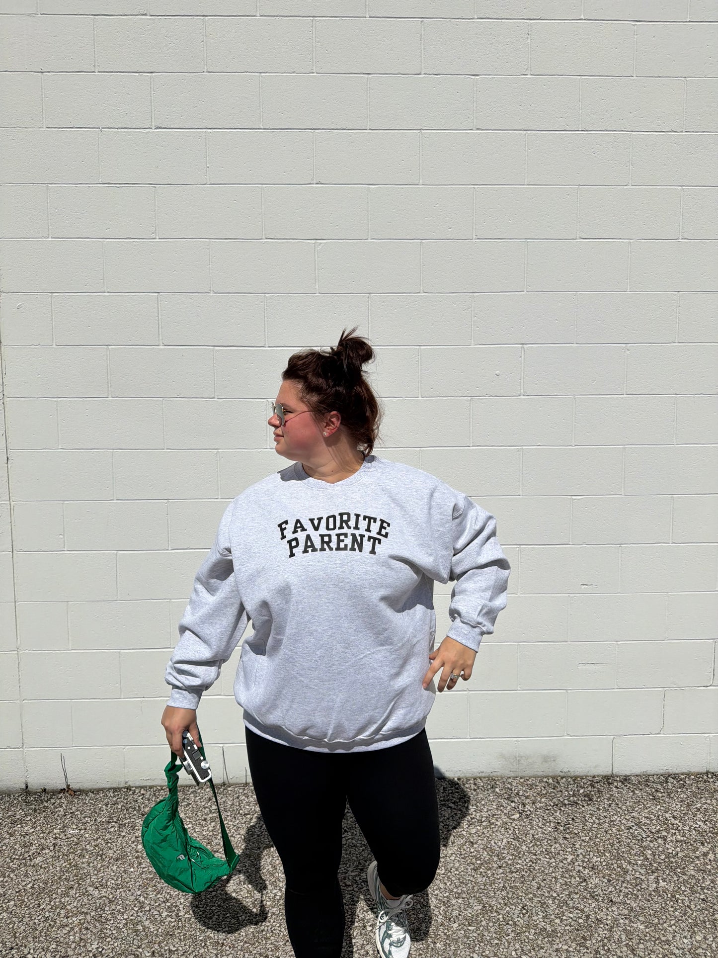 FAVORITE PARENT CREWNECK