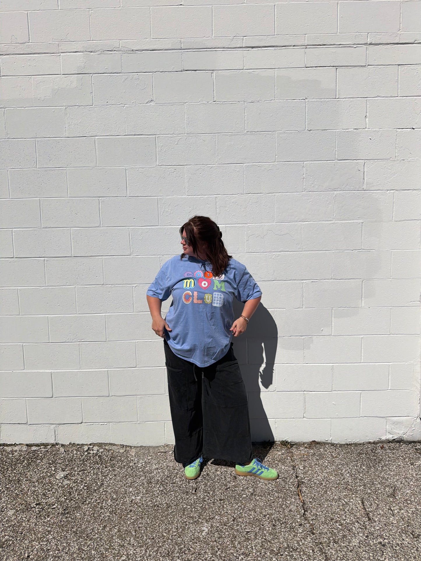 COOL MOMS CLUB Graphic Tee