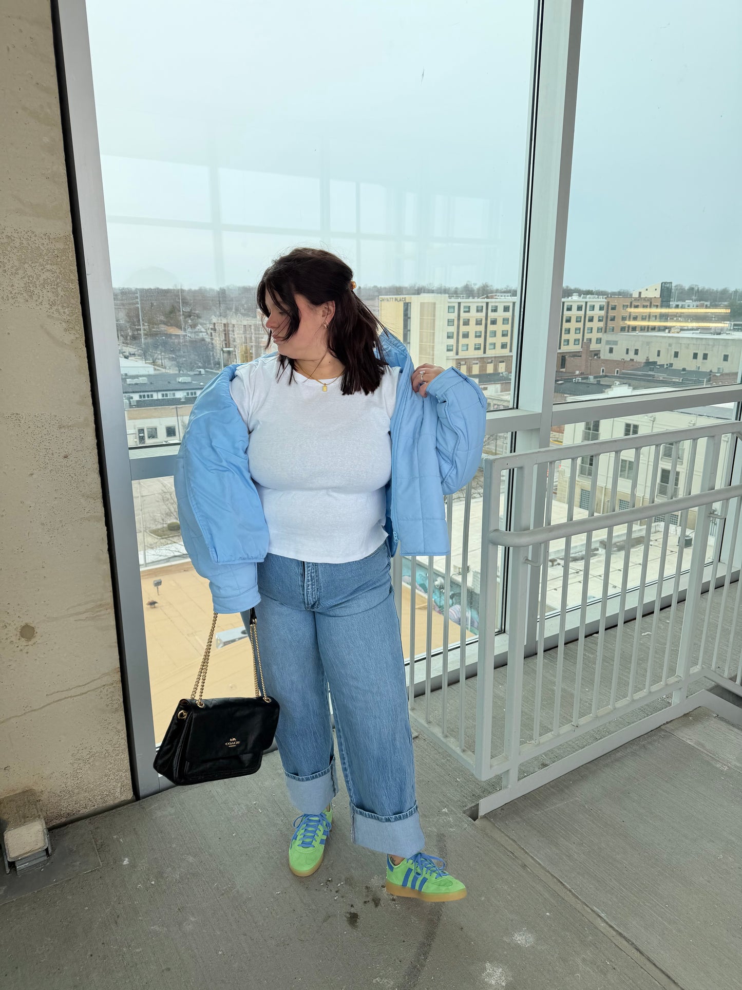 easy breezy tee