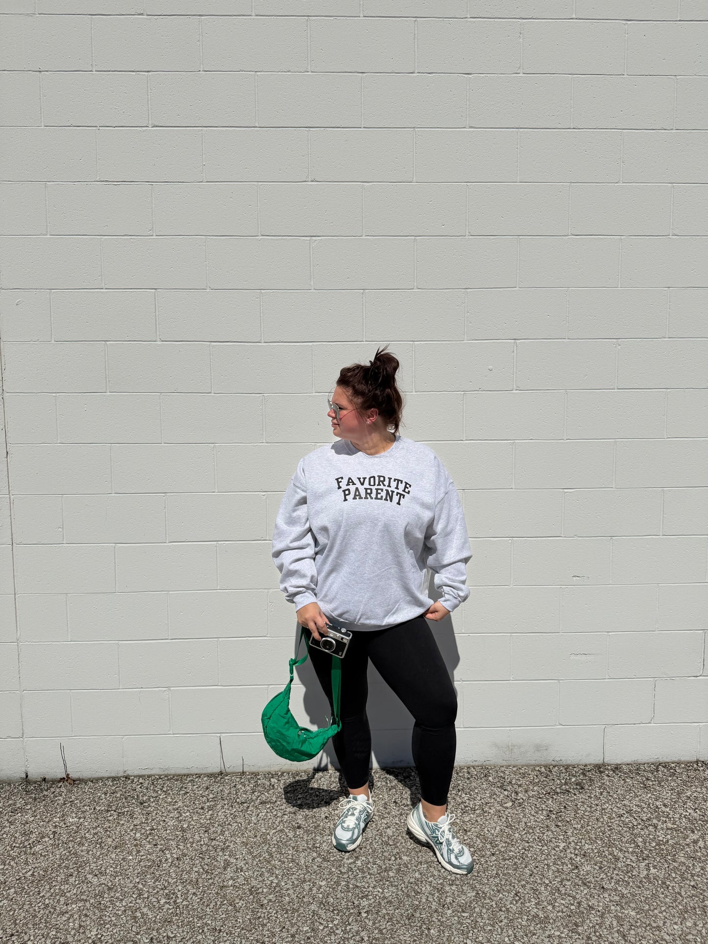 FAVORITE PARENT CREWNECK