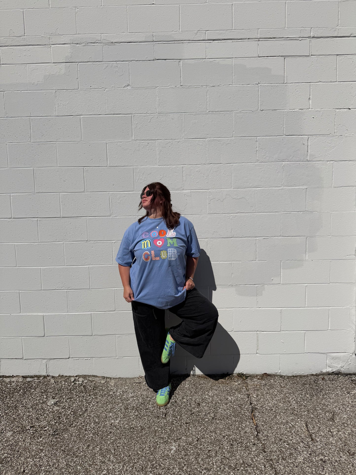 COOL MOMS CLUB Graphic Tee