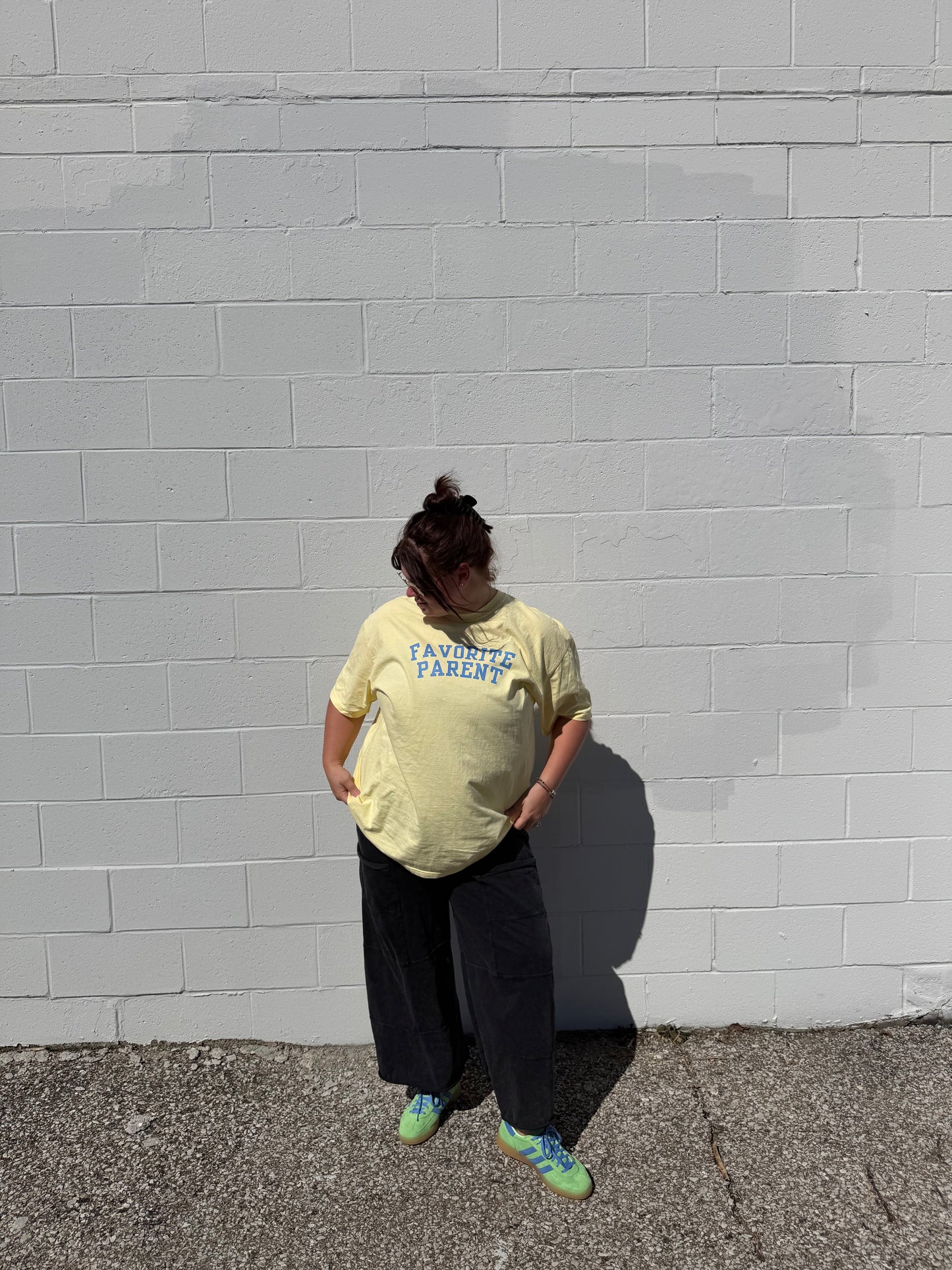 FAVORITE PARENT GRAPHIC TEE