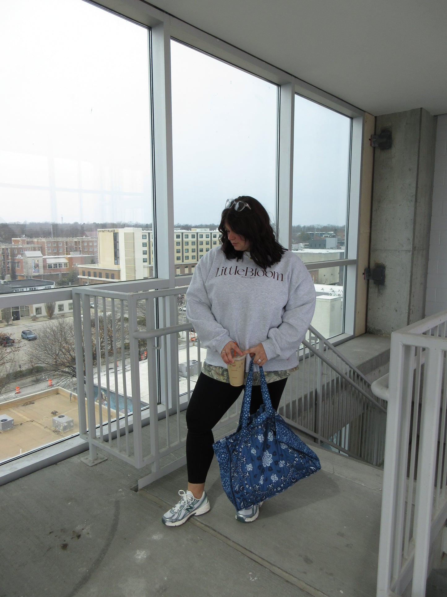 LITTLE BLOOM OG CREWNECK